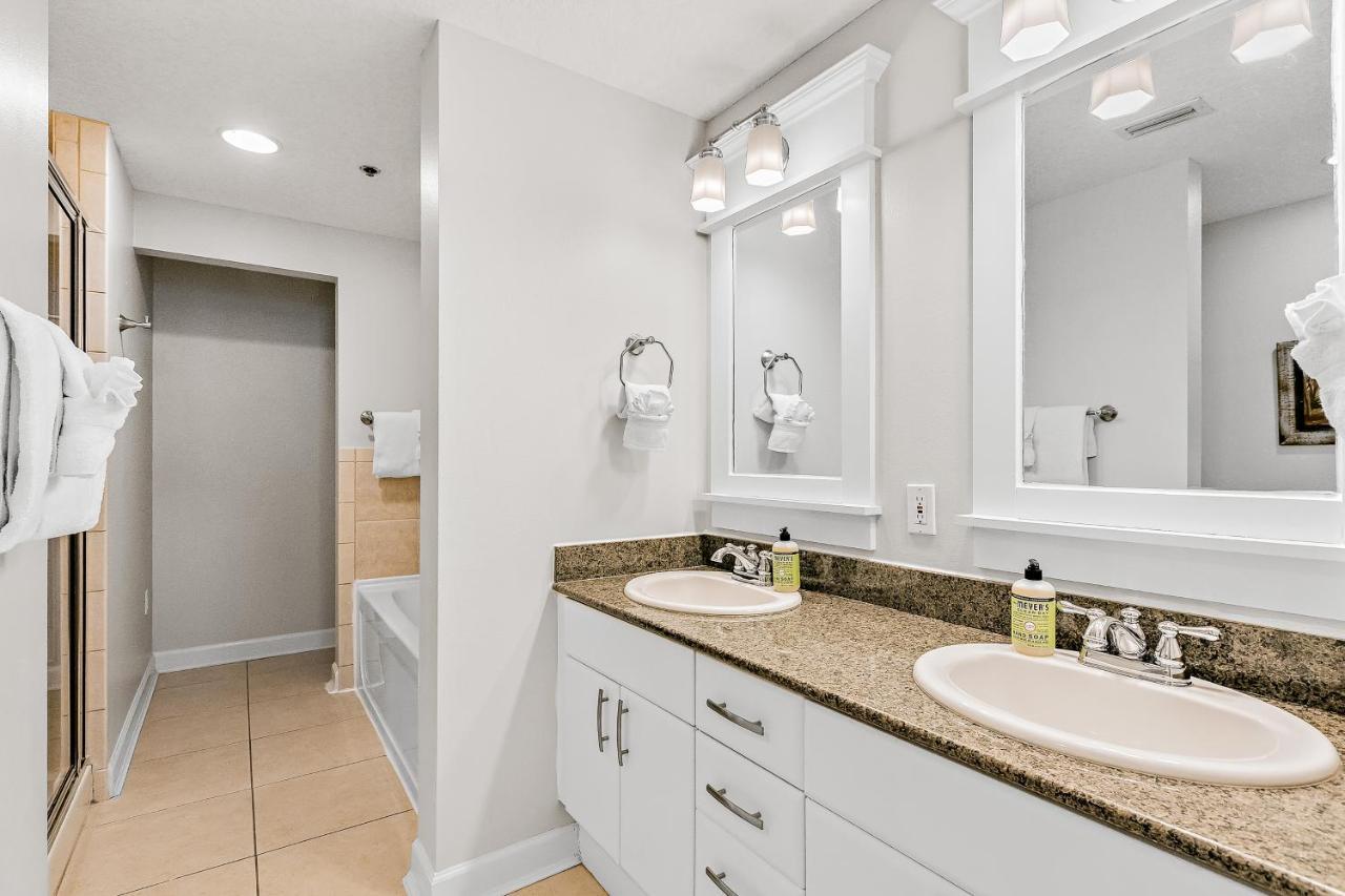 Apartment Grand Panama Tower