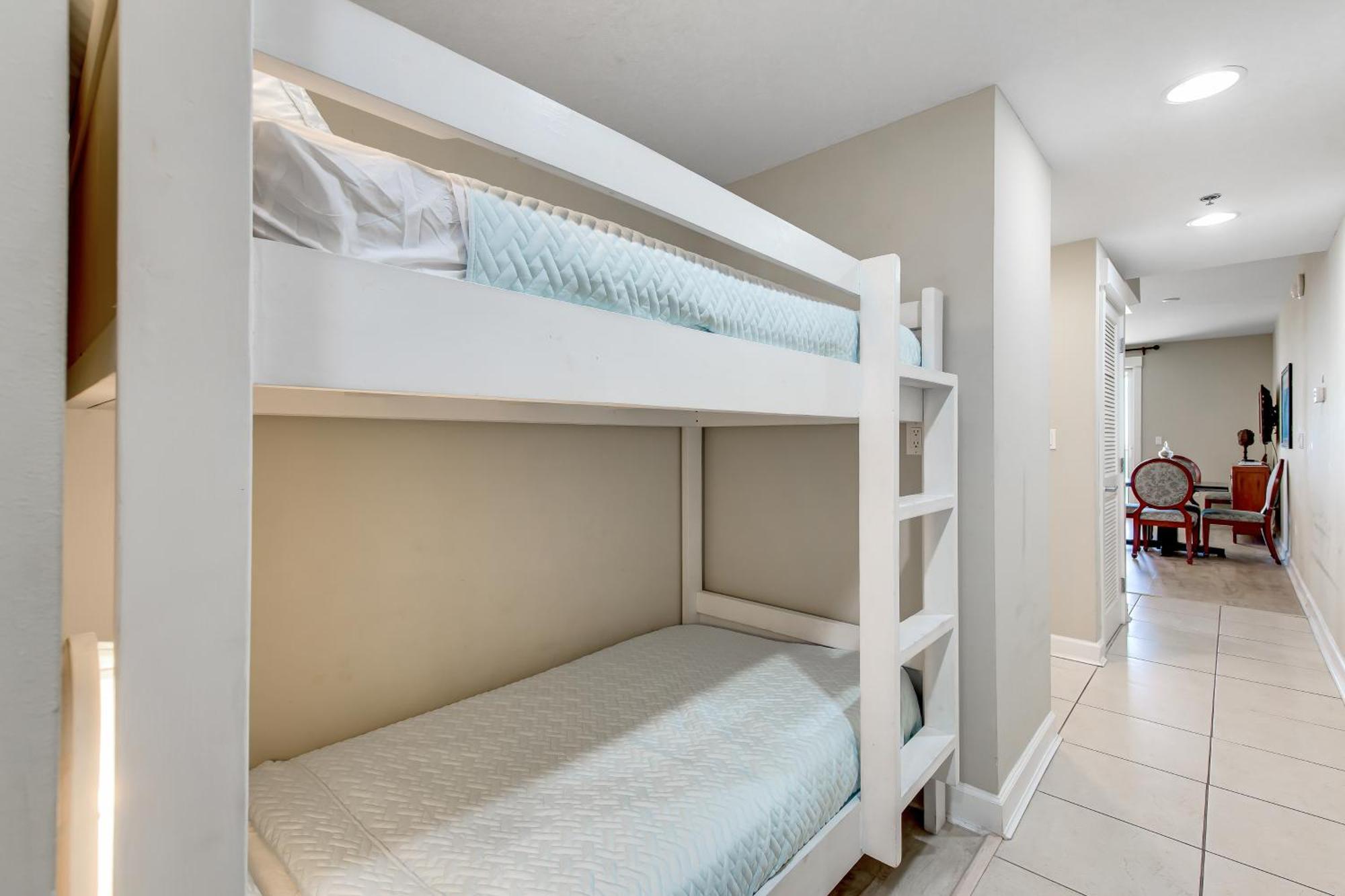 Grand Panama Tower Apartment *
